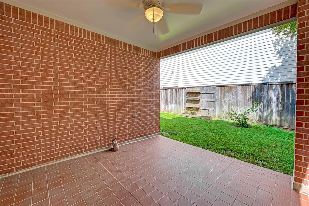 5654 2 Valerie Street, Houston, Texas 77081, 3 Bedrooms Bedrooms, 10 Rooms Rooms,3 BathroomsBathrooms,Single-family,For Sale,Valerie,74633508