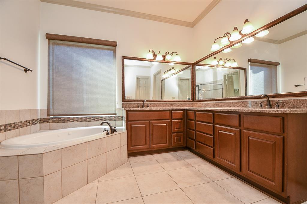 14530 2 Tivoli Drive, Houston, Texas 77077, 4 Bedrooms Bedrooms, 11 Rooms Rooms,3 BathroomsBathrooms,Single-family,For Sale,Tivoli,80754678