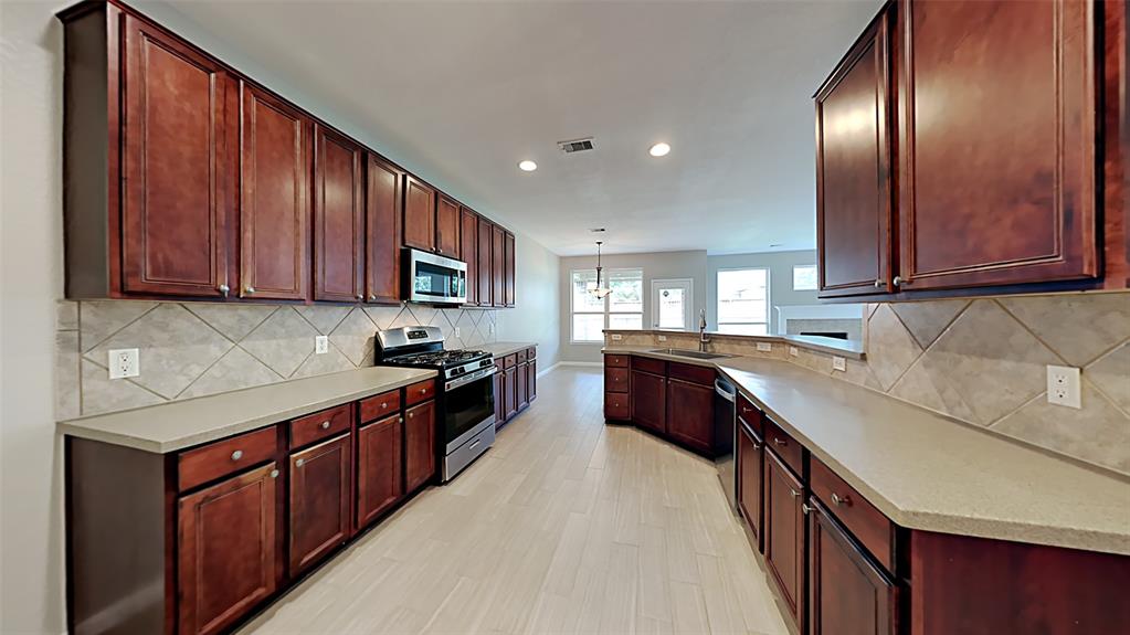 19022 2 Cambridge Vale Court, Cypress, Texas 77429, 5 Bedrooms Bedrooms, 5 Rooms Rooms,3 BathroomsBathrooms,Single-family,For Sale,Cambridge Vale,55580272