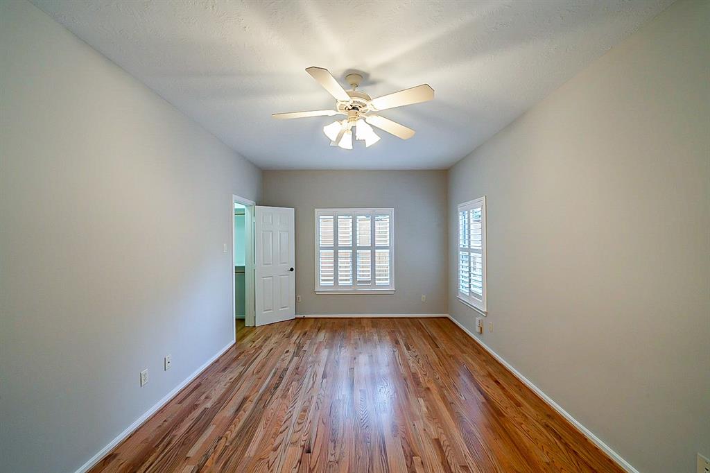 1211 3 Hunters Creekway Drive, Houston, Texas 77055, 3 Bedrooms Bedrooms, 3 Rooms Rooms,3 BathroomsBathrooms,Townhouse/condo,For Sale,Hunters Creekway,43563274