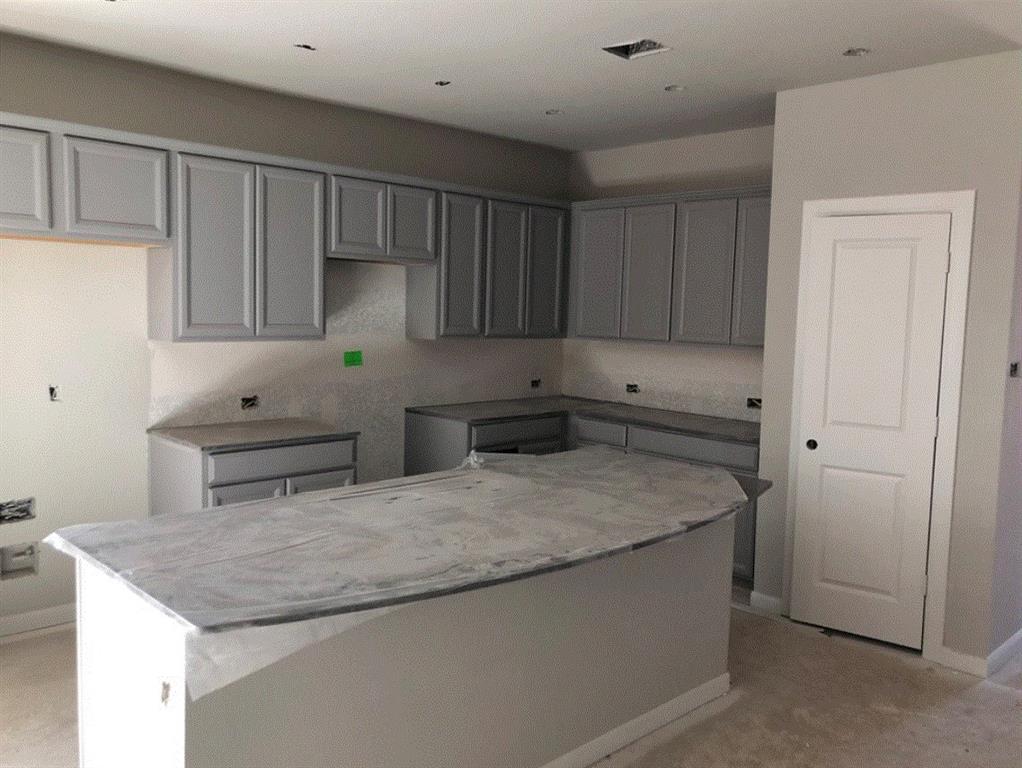 140 2 Winged Elm Court, Willis, Texas 77318, 3 Bedrooms Bedrooms, 8 Rooms Rooms,2 BathroomsBathrooms,Single-family,For Sale,Winged Elm,60352853