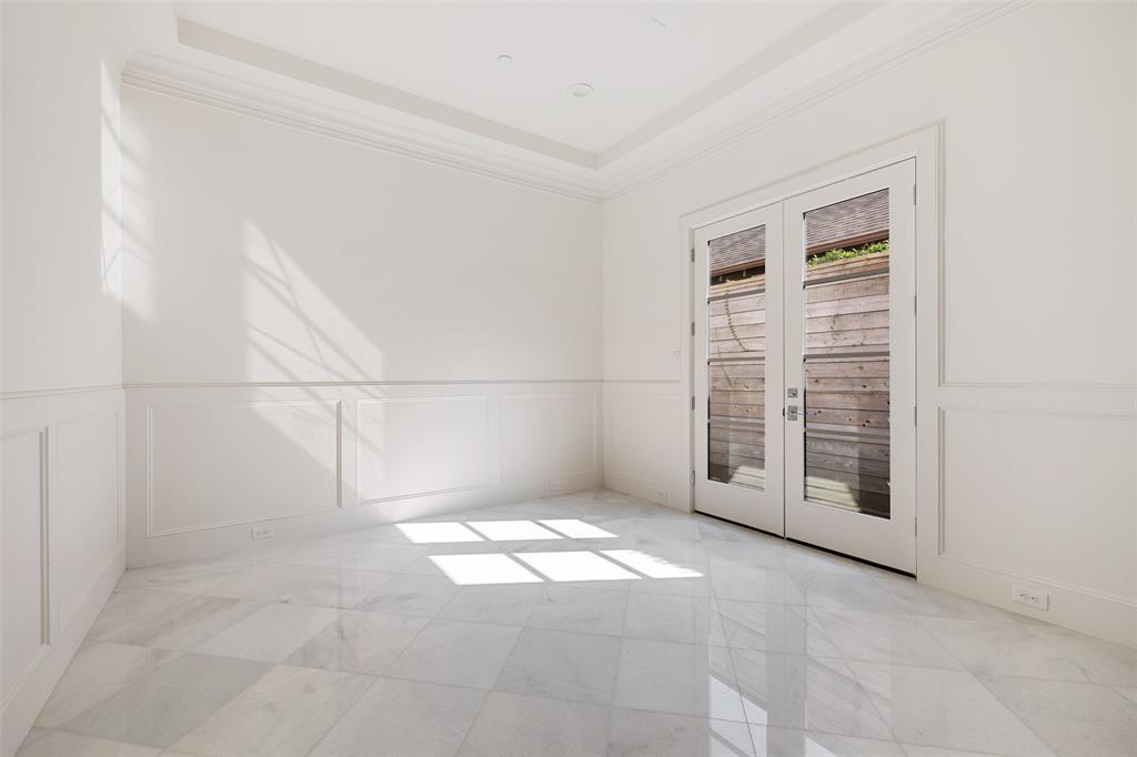 1329 4 Peden, Houston, Texas 77006, 3 Bedrooms Bedrooms, 7 Rooms Rooms,3 BathroomsBathrooms,Single-family,For Sale,Peden,88532315