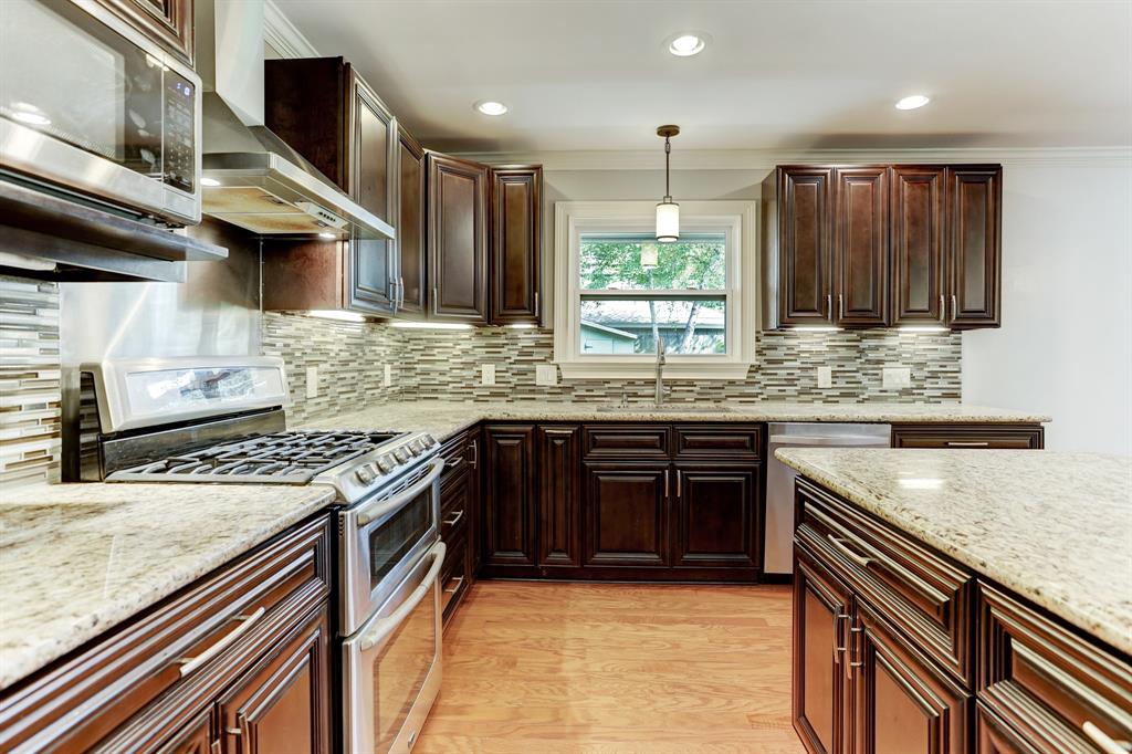 1178 1 Chamboard Lane, Houston, Texas 77018, 3 Bedrooms Bedrooms, 6 Rooms Rooms,2 BathroomsBathrooms,Single-family,For Sale,Chamboard,75025857