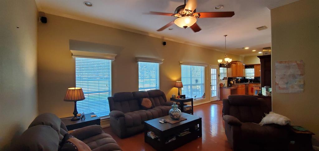 2225 2 Lake Forrest Drive, West Columbia, Texas 77486, 3 Bedrooms Bedrooms, 9 Rooms Rooms,3 BathroomsBathrooms,Single-family,For Sale,Lake Forrest,56573943