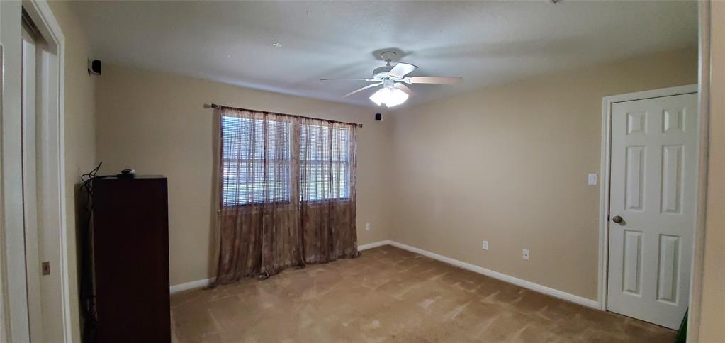 2225 2 Lake Forrest Drive, West Columbia, Texas 77486, 3 Bedrooms Bedrooms, 9 Rooms Rooms,3 BathroomsBathrooms,Single-family,For Sale,Lake Forrest,56573943