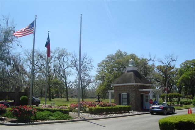 2225 2 Lake Forrest Drive, West Columbia, Texas 77486, 3 Bedrooms Bedrooms, 9 Rooms Rooms,3 BathroomsBathrooms,Single-family,For Sale,Lake Forrest,56573943