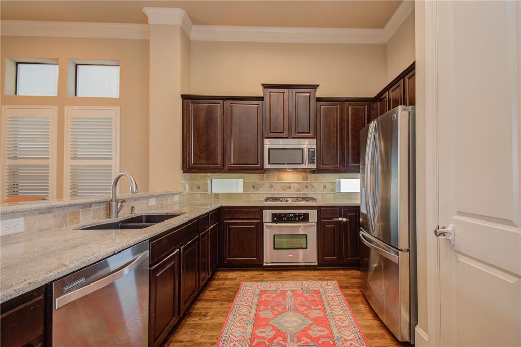 1885 4 Dart Street, Houston, Texas 77007, 3 Bedrooms Bedrooms, 11 Rooms Rooms,3 BathroomsBathrooms,Single-family,For Sale,Dart,62944856