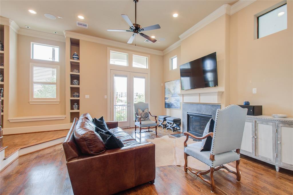 1885 4 Dart Street, Houston, Texas 77007, 3 Bedrooms Bedrooms, 11 Rooms Rooms,3 BathroomsBathrooms,Single-family,For Sale,Dart,62944856