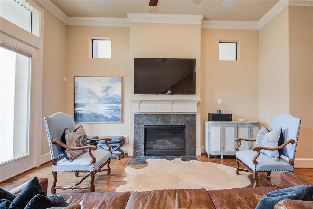 1885 4 Dart Street, Houston, Texas 77007, 3 Bedrooms Bedrooms, 11 Rooms Rooms,3 BathroomsBathrooms,Single-family,For Sale,Dart,62944856