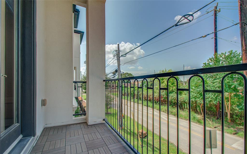 1885 4 Dart Street, Houston, Texas 77007, 3 Bedrooms Bedrooms, 11 Rooms Rooms,3 BathroomsBathrooms,Single-family,For Sale,Dart,62944856