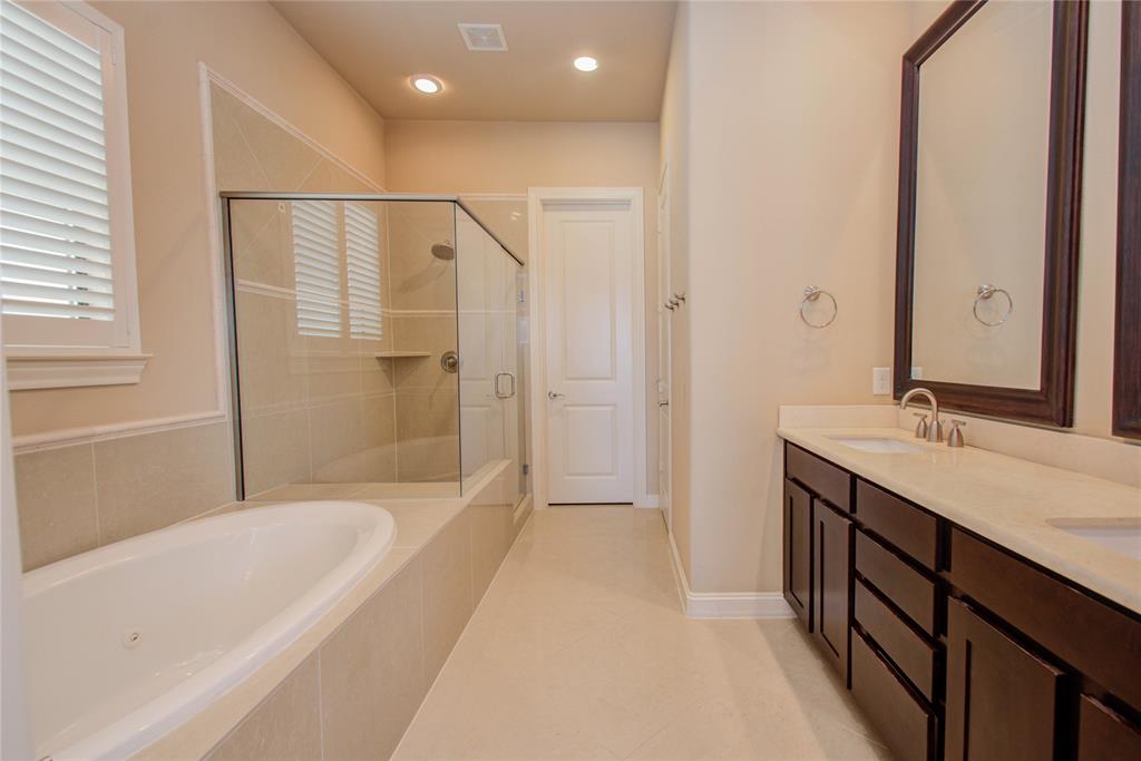 1885 4 Dart Street, Houston, Texas 77007, 3 Bedrooms Bedrooms, 11 Rooms Rooms,3 BathroomsBathrooms,Single-family,For Sale,Dart,62944856