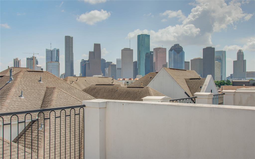1885 4 Dart Street, Houston, Texas 77007, 3 Bedrooms Bedrooms, 11 Rooms Rooms,3 BathroomsBathrooms,Single-family,For Sale,Dart,62944856