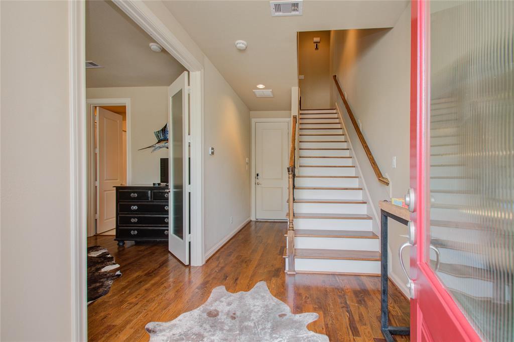 1885 4 Dart Street, Houston, Texas 77007, 3 Bedrooms Bedrooms, 11 Rooms Rooms,3 BathroomsBathrooms,Single-family,For Sale,Dart,62944856