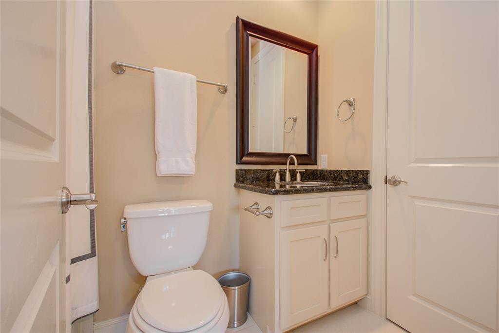 1885 4 Dart Street, Houston, Texas 77007, 3 Bedrooms Bedrooms, 11 Rooms Rooms,3 BathroomsBathrooms,Single-family,For Sale,Dart,62944856