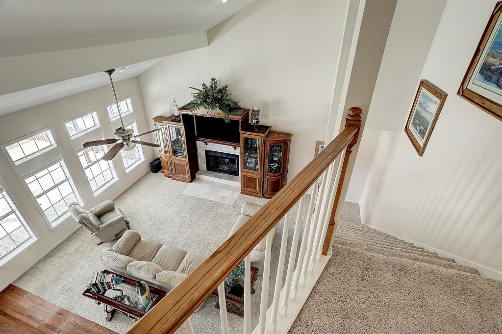 415 2 Sunset Circle, Tiki Island, Texas 77554, 4 Bedrooms Bedrooms, 7 Rooms Rooms,3 BathroomsBathrooms,Single-family,For Sale,Sunset,51866940