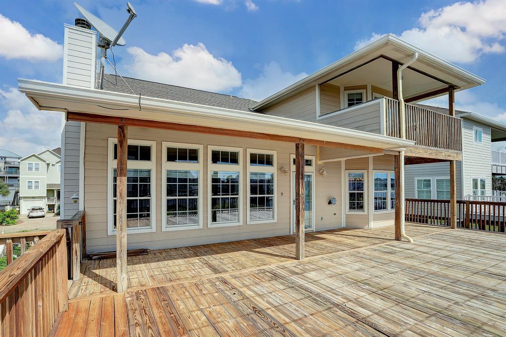 415 2 Sunset Circle, Tiki Island, Texas 77554, 4 Bedrooms Bedrooms, 7 Rooms Rooms,3 BathroomsBathrooms,Single-family,For Sale,Sunset,51866940