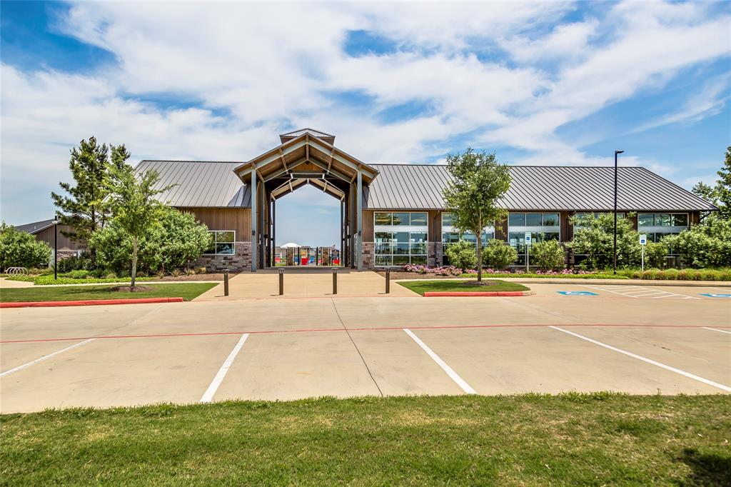 2203 1 Windmill Palm Drive, Fulshear, Texas 77423, 4 Bedrooms Bedrooms, 9 Rooms Rooms,2 BathroomsBathrooms,Single-family,For Sale,Windmill Palm,82282727