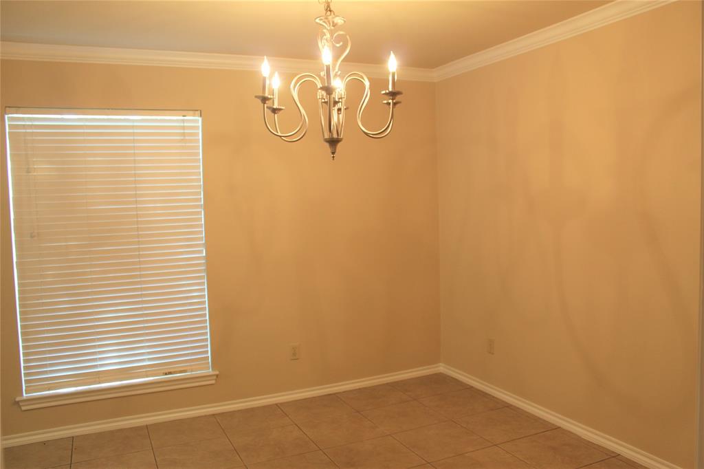 6102 2 Greenmont Drive, Houston, Texas 77092, 4 Bedrooms Bedrooms, 9 Rooms Rooms,2 BathroomsBathrooms,Single-family,For Sale,Greenmont,54966430