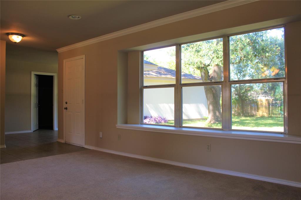 6102 2 Greenmont Drive, Houston, Texas 77092, 4 Bedrooms Bedrooms, 9 Rooms Rooms,2 BathroomsBathrooms,Single-family,For Sale,Greenmont,54966430