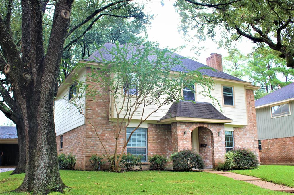 6102 2 Greenmont Drive, Houston, Texas 77092, 4 Bedrooms Bedrooms, 9 Rooms Rooms,2 BathroomsBathrooms,Single-family,For Sale,Greenmont,54966430