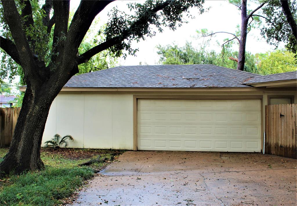 6102 2 Greenmont Drive, Houston, Texas 77092, 4 Bedrooms Bedrooms, 9 Rooms Rooms,2 BathroomsBathrooms,Single-family,For Sale,Greenmont,54966430