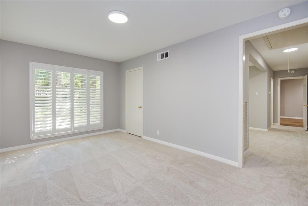 818 2 Chowning Road, Houston, Texas 77024, 5 Bedrooms Bedrooms, 17 Rooms Rooms,4 BathroomsBathrooms,Single-family,For Sale,Chowning,64803187