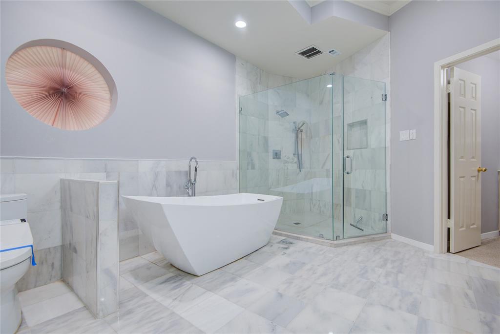 818 2 Chowning Road, Houston, Texas 77024, 5 Bedrooms Bedrooms, 17 Rooms Rooms,4 BathroomsBathrooms,Single-family,For Sale,Chowning,64803187