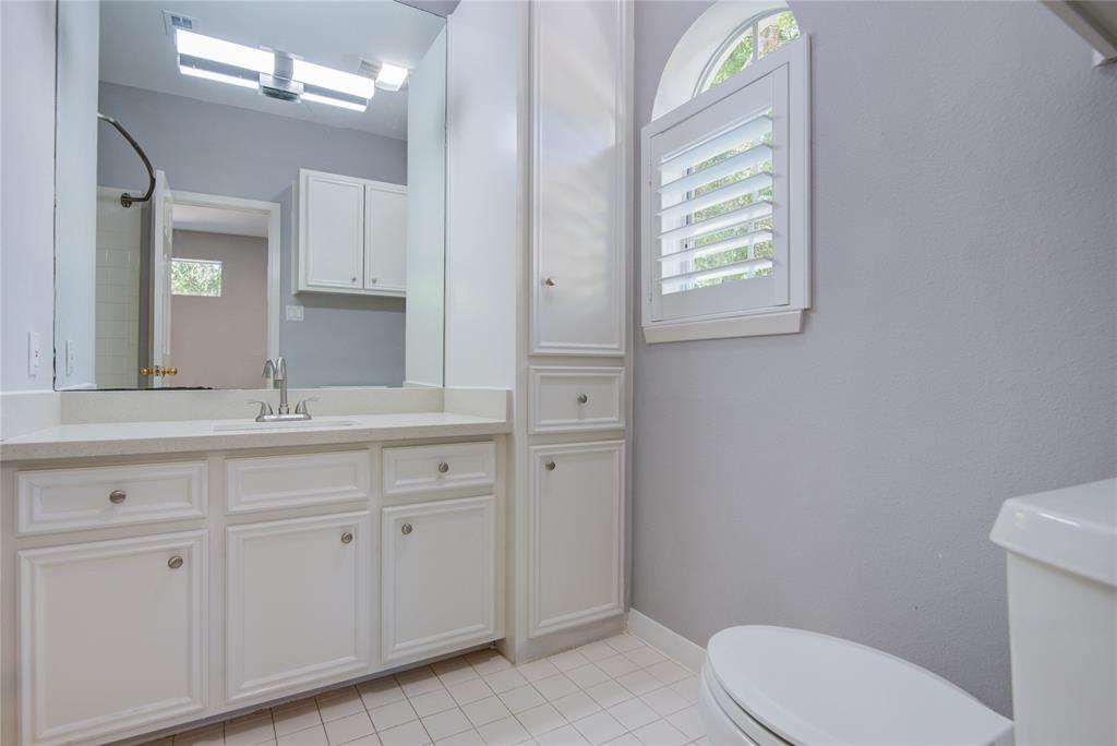 818 2 Chowning Road, Houston, Texas 77024, 5 Bedrooms Bedrooms, 17 Rooms Rooms,4 BathroomsBathrooms,Single-family,For Sale,Chowning,64803187