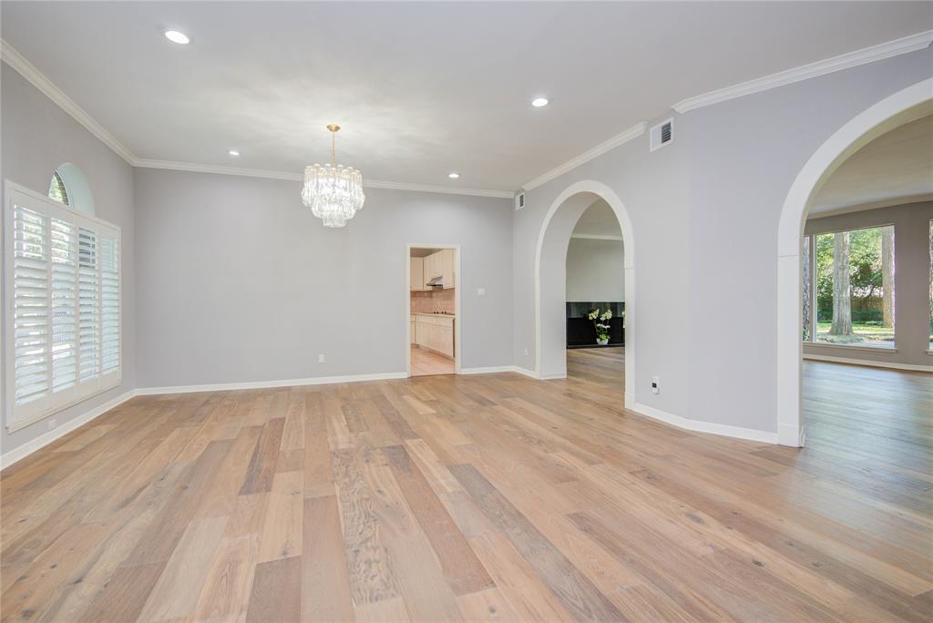 818 2 Chowning Road, Houston, Texas 77024, 5 Bedrooms Bedrooms, 17 Rooms Rooms,4 BathroomsBathrooms,Single-family,For Sale,Chowning,64803187