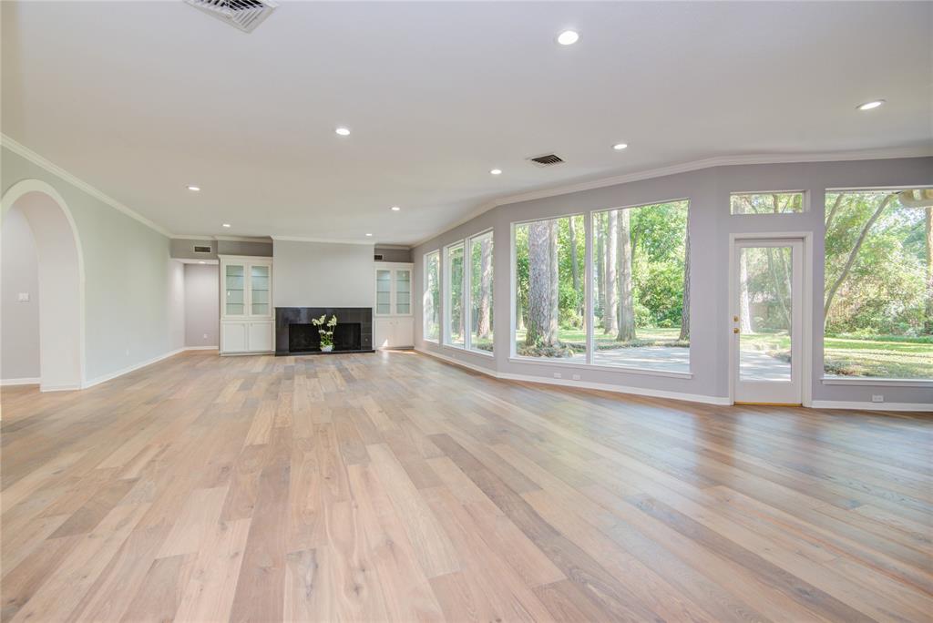 818 2 Chowning Road, Houston, Texas 77024, 5 Bedrooms Bedrooms, 17 Rooms Rooms,4 BathroomsBathrooms,Single-family,For Sale,Chowning,64803187