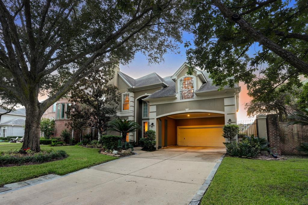 510 2.5 3rd Street, Bellaire, Texas 77401, 4 Bedrooms Bedrooms, 11 Rooms Rooms,4 BathroomsBathrooms,Single-family,For Sale,3rd,21799734