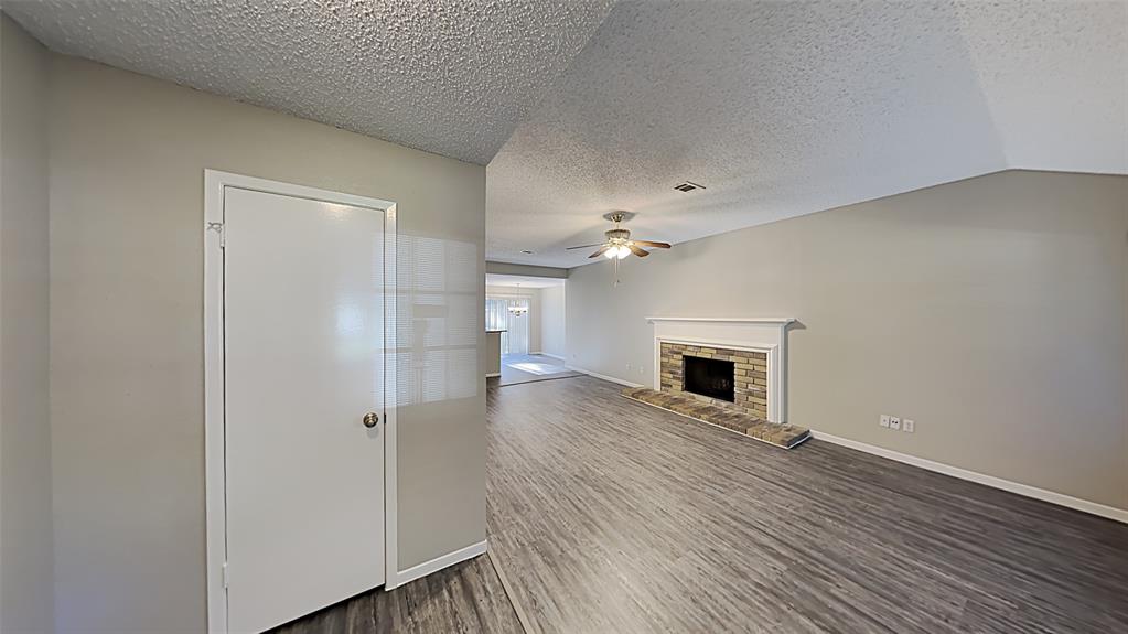 2 1 Lazy Morning Place, The Woodlands, Texas 77381, 3 Bedrooms Bedrooms, 3 Rooms Rooms,2 BathroomsBathrooms,Single-family,For Sale,Lazy Morning,58819799