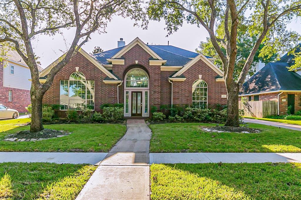 4811 2 Lake Creek Circle, Missouri City, Texas 77459, 4 Bedrooms Bedrooms, 4 Rooms Rooms,3 BathroomsBathrooms,Single-family,For Sale,Lake Creek,27166196