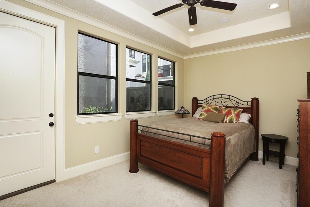 4317 3 Rose Street, Houston, Texas 77007, 3 Bedrooms Bedrooms, 7 Rooms Rooms,3 BathroomsBathrooms,Single-family,For Sale,Rose,81270662