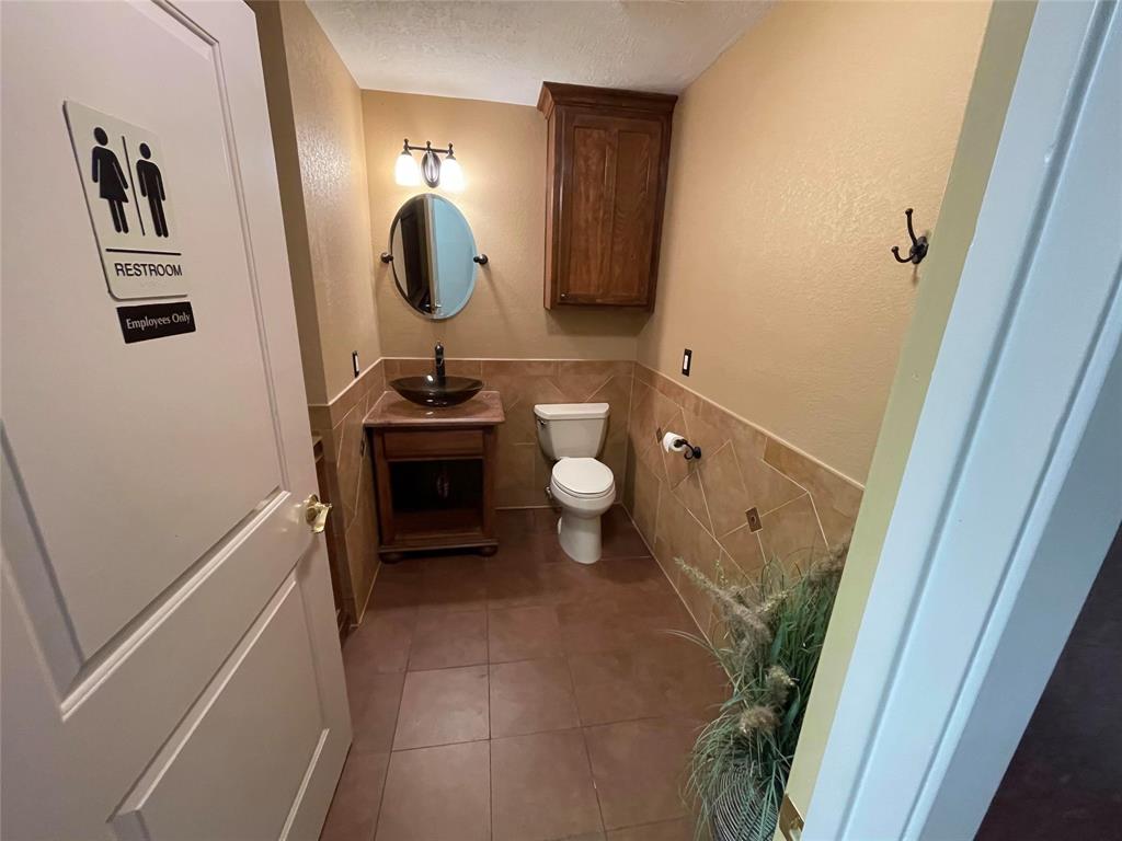 717 1 Cedar Bayou Road, Baytown, Texas 77520, 1 Bedroom Bedrooms, ,1 BathroomBathrooms,Multi-family,For Sale,Cedar Bayou,61677826