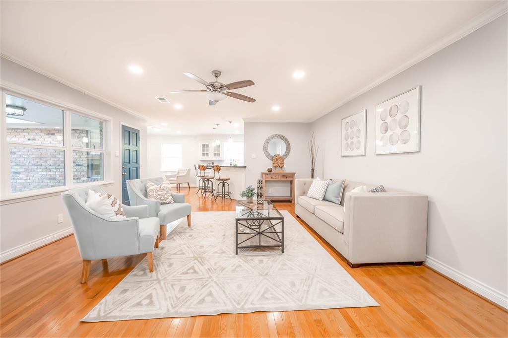 970 1 Chamboard Lane, Houston, Texas 77018, 3 Bedrooms Bedrooms, 8 Rooms Rooms,2 BathroomsBathrooms,Single-family,For Sale,Chamboard,59065493