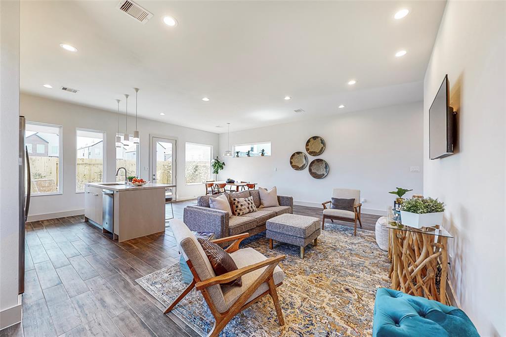 4420 2 Bora Bora Lane, Houston, Texas 77045, 3 Bedrooms Bedrooms, 3 Rooms Rooms,2 BathroomsBathrooms,Single-family,For Sale,Bora Bora Lane,58957075
