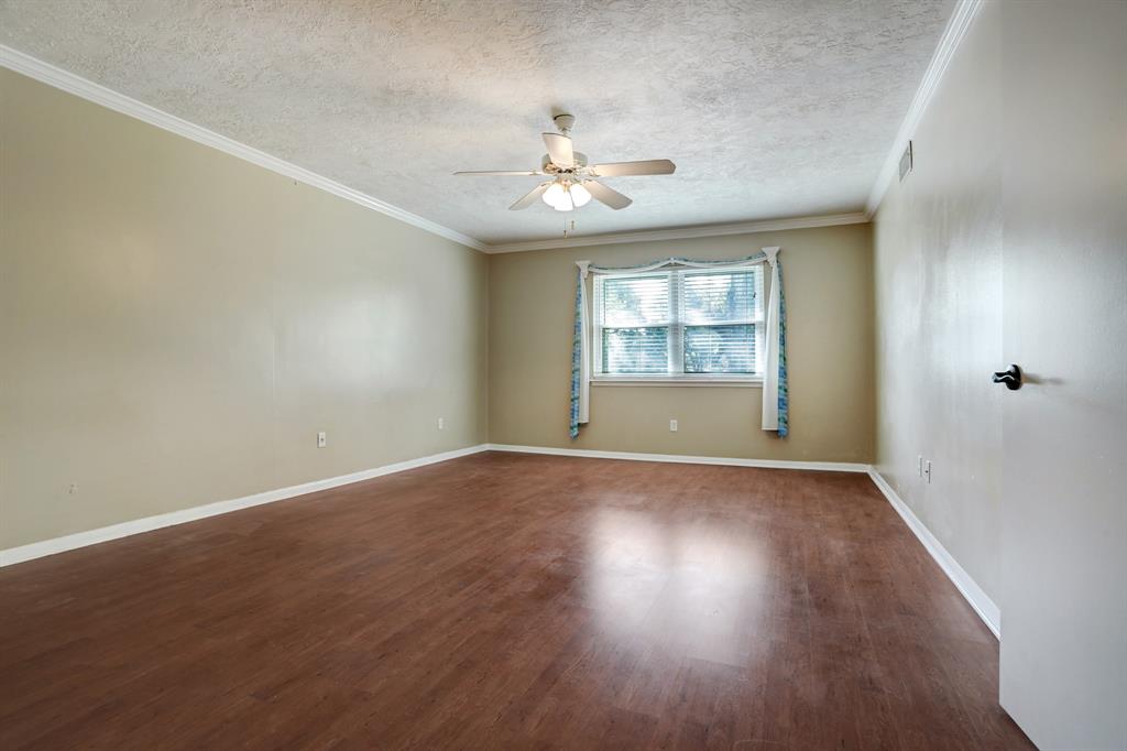 18507 2 Kingstown Court, Houston, Texas 77058, 4 Bedrooms Bedrooms, 13 Rooms Rooms,2 BathroomsBathrooms,Single-family,For Sale,Kingstown Court,92366519