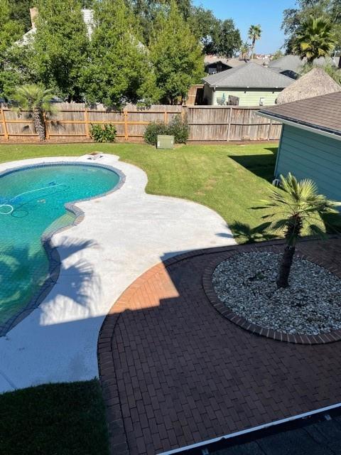 18507 2 Kingstown Court, Houston, Texas 77058, 4 Bedrooms Bedrooms, 13 Rooms Rooms,2 BathroomsBathrooms,Single-family,For Sale,Kingstown Court,92366519