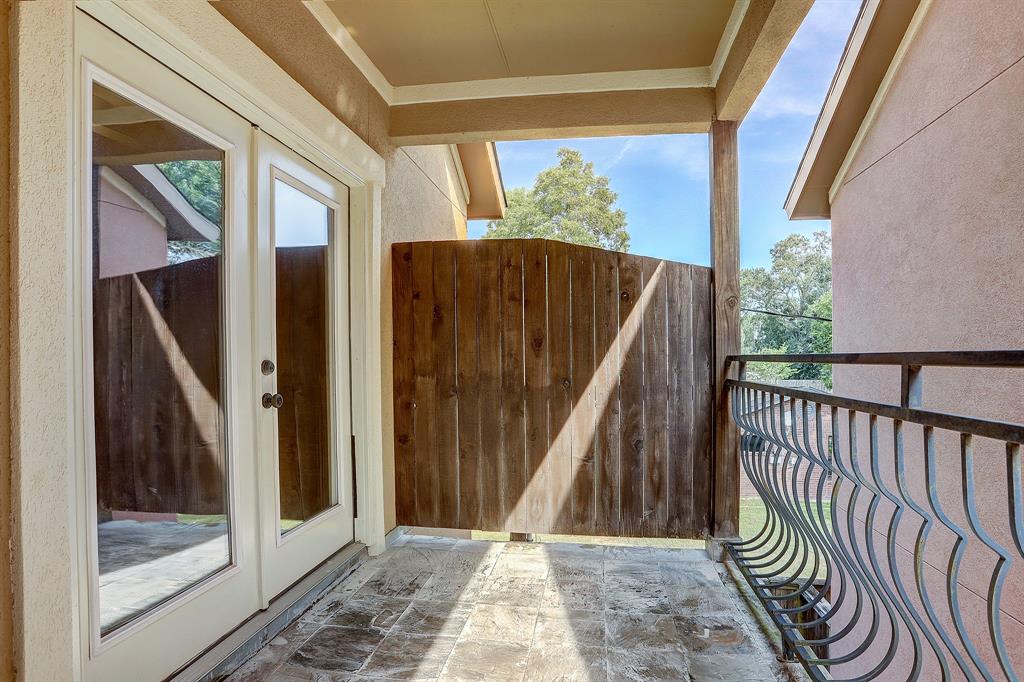 11022 2 Little John Way, Houston, Texas 77043, 3 Bedrooms Bedrooms, 6 Rooms Rooms,2 BathroomsBathrooms,Single-family,For Sale,Little John,61919446