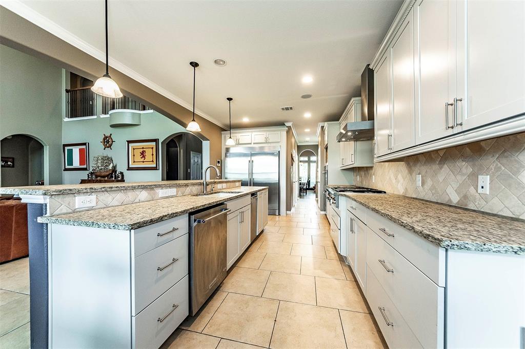 4631 2 Serrano Drive, League City, Texas 77573, 5 Bedrooms Bedrooms, 6 Rooms Rooms,3 BathroomsBathrooms,Single-family,For Sale,Serrano,64839055