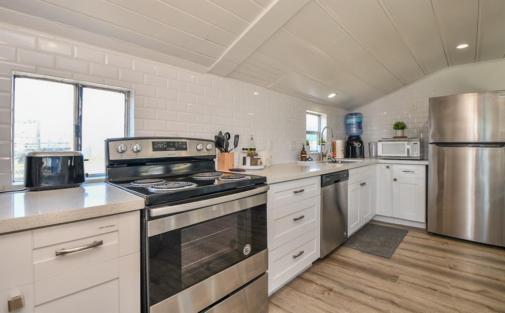 416 1 Seabean st Street, Surfside Beach, Texas 77541, 3 Bedrooms Bedrooms, 3 Rooms Rooms,2 BathroomsBathrooms,Single-family,For Sale,Seabean st,84310296