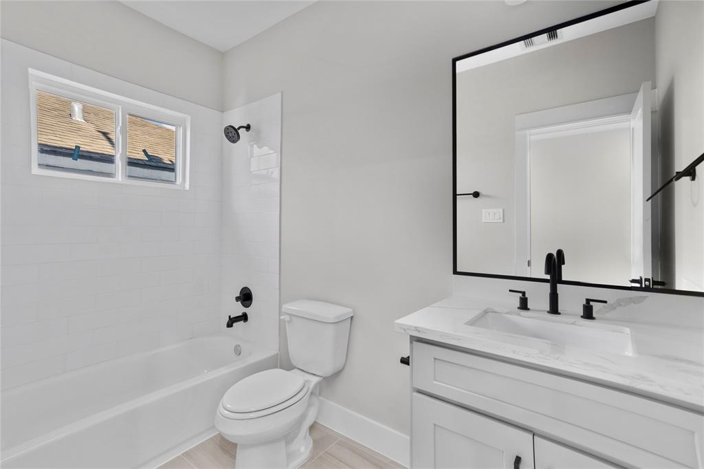 2809 2 Truxillo Street, Houston, Texas 77004, 3 Bedrooms Bedrooms, 6 Rooms Rooms,3 BathroomsBathrooms,Single-family,For Sale,Truxillo,52723211