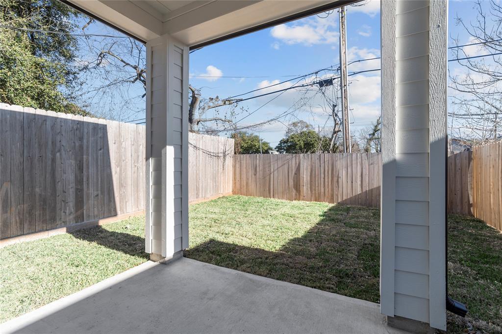 2809 2 Truxillo Street, Houston, Texas 77004, 3 Bedrooms Bedrooms, 6 Rooms Rooms,3 BathroomsBathrooms,Single-family,For Sale,Truxillo,52723211