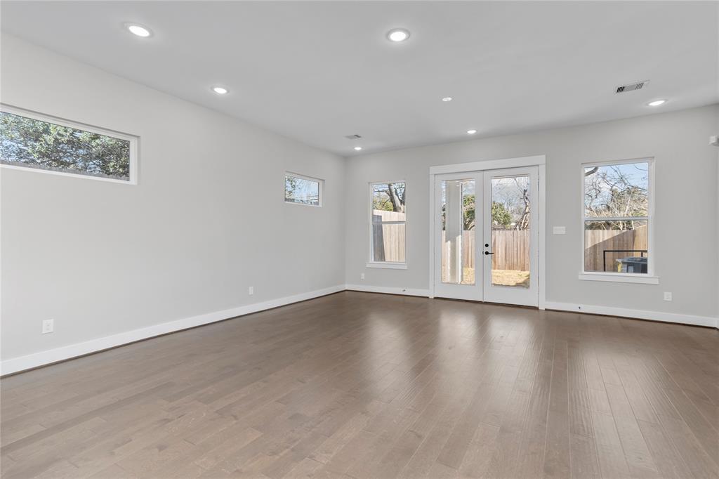 2809 2 Truxillo Street, Houston, Texas 77004, 3 Bedrooms Bedrooms, 6 Rooms Rooms,3 BathroomsBathrooms,Single-family,For Sale,Truxillo,52723211