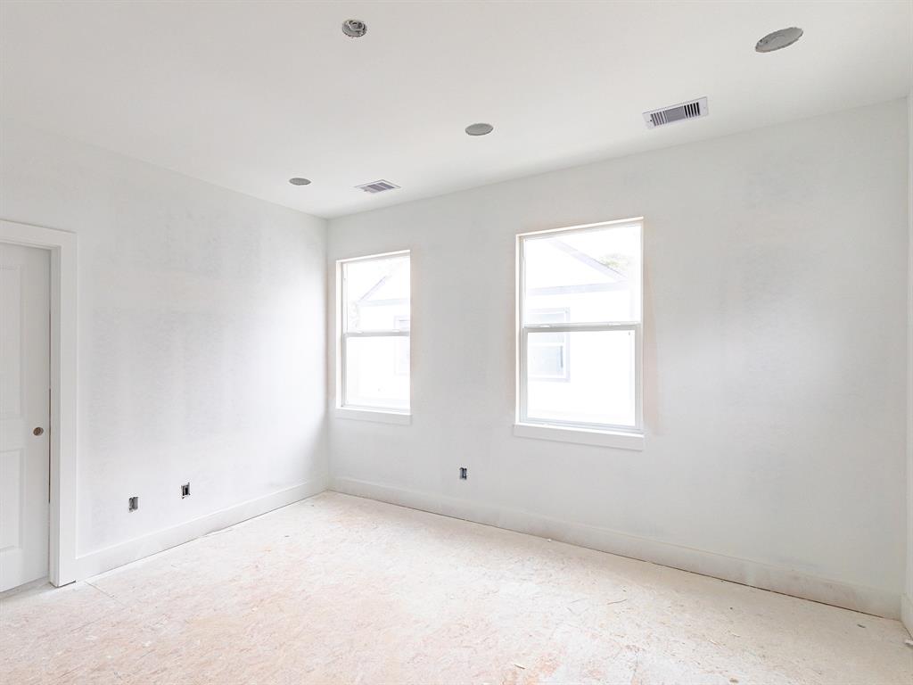 420 3 Janisch Road, Houston, Texas 77018, 3 Bedrooms Bedrooms, 12 Rooms Rooms,3 BathroomsBathrooms,Single-family,For Sale,Janisch,79852699
