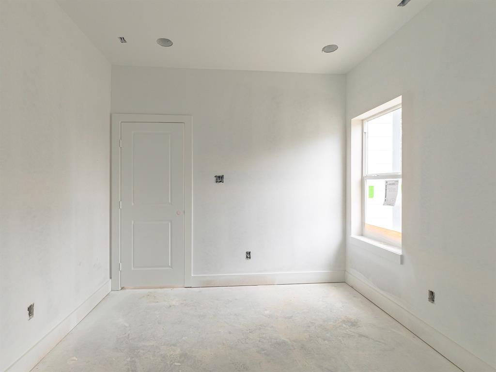 420 3 Janisch Road, Houston, Texas 77018, 3 Bedrooms Bedrooms, 12 Rooms Rooms,3 BathroomsBathrooms,Single-family,For Sale,Janisch,79852699
