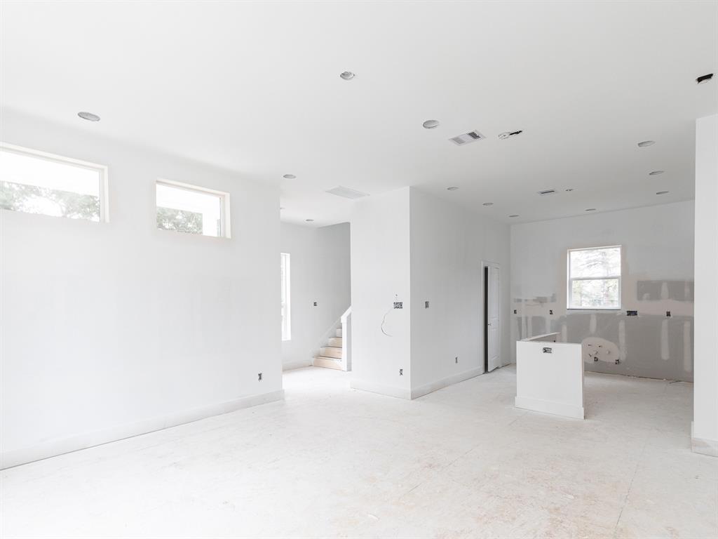 420 3 Janisch Road, Houston, Texas 77018, 3 Bedrooms Bedrooms, 12 Rooms Rooms,3 BathroomsBathrooms,Single-family,For Sale,Janisch,79852699