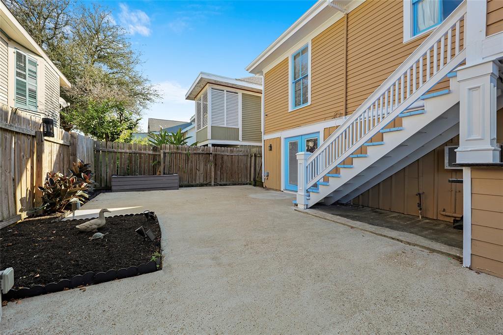 3628 2 Avenue O 1/2, Galveston, Texas 77550, 3 Bedrooms Bedrooms, 9 Rooms Rooms,3 BathroomsBathrooms,Single-family,For Sale,Avenue O 1/2,30818456