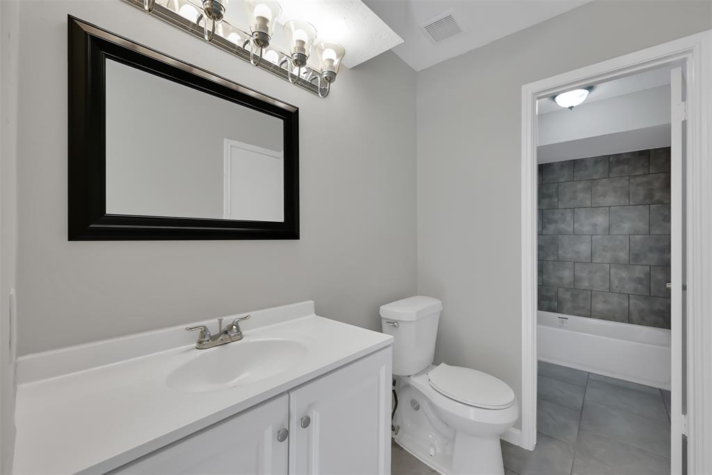 4707 2 Fox Hollow Court, Spring, Texas 77389, 6 Bedrooms Bedrooms, 9 Rooms Rooms,3 BathroomsBathrooms,Single-family,For Sale,Fox Hollow,72812693